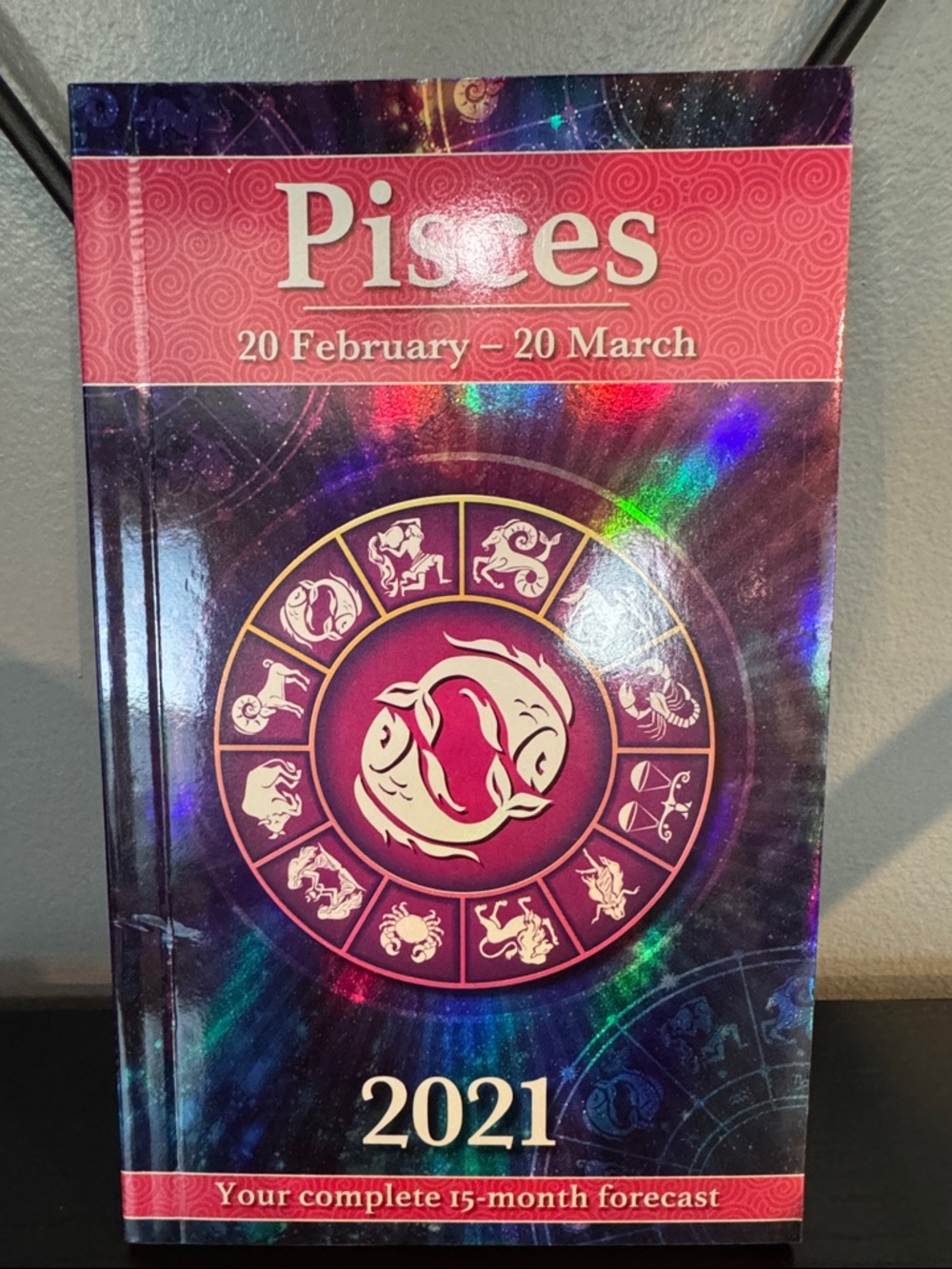 Pisces 2021 Forecast Book – Pink and Purple